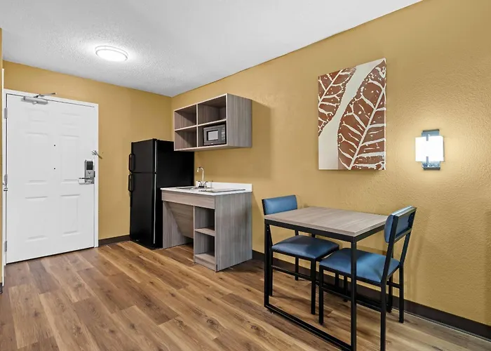 Mainstay Suites Charlotte - Executive Park
